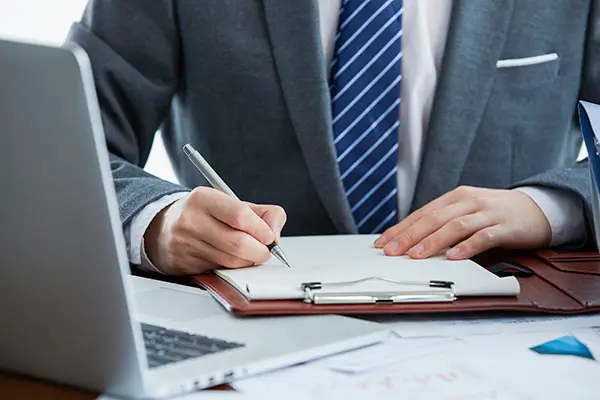 人形电脑发明什么