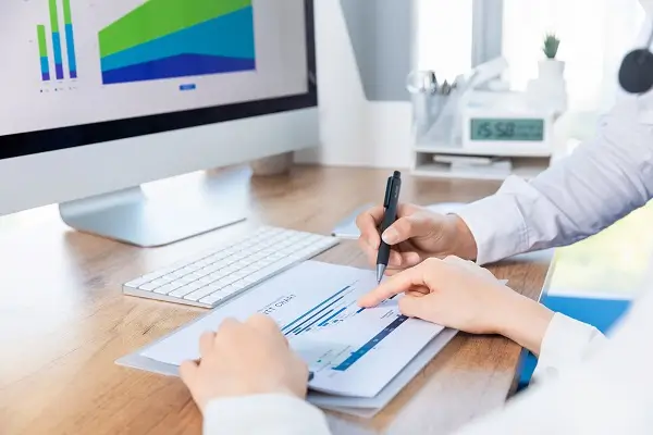 电脑为什么是白屏