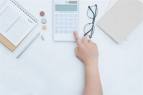 电脑为什么老重启